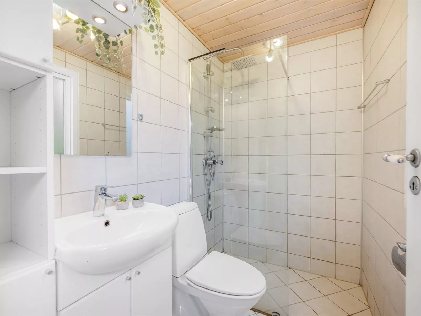 "Meo" - 30km from the sea-Drinnen