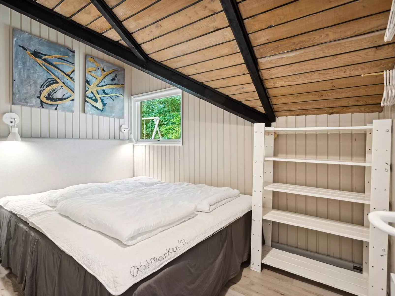 "Anselma" - 30km from the sea-Drinnen