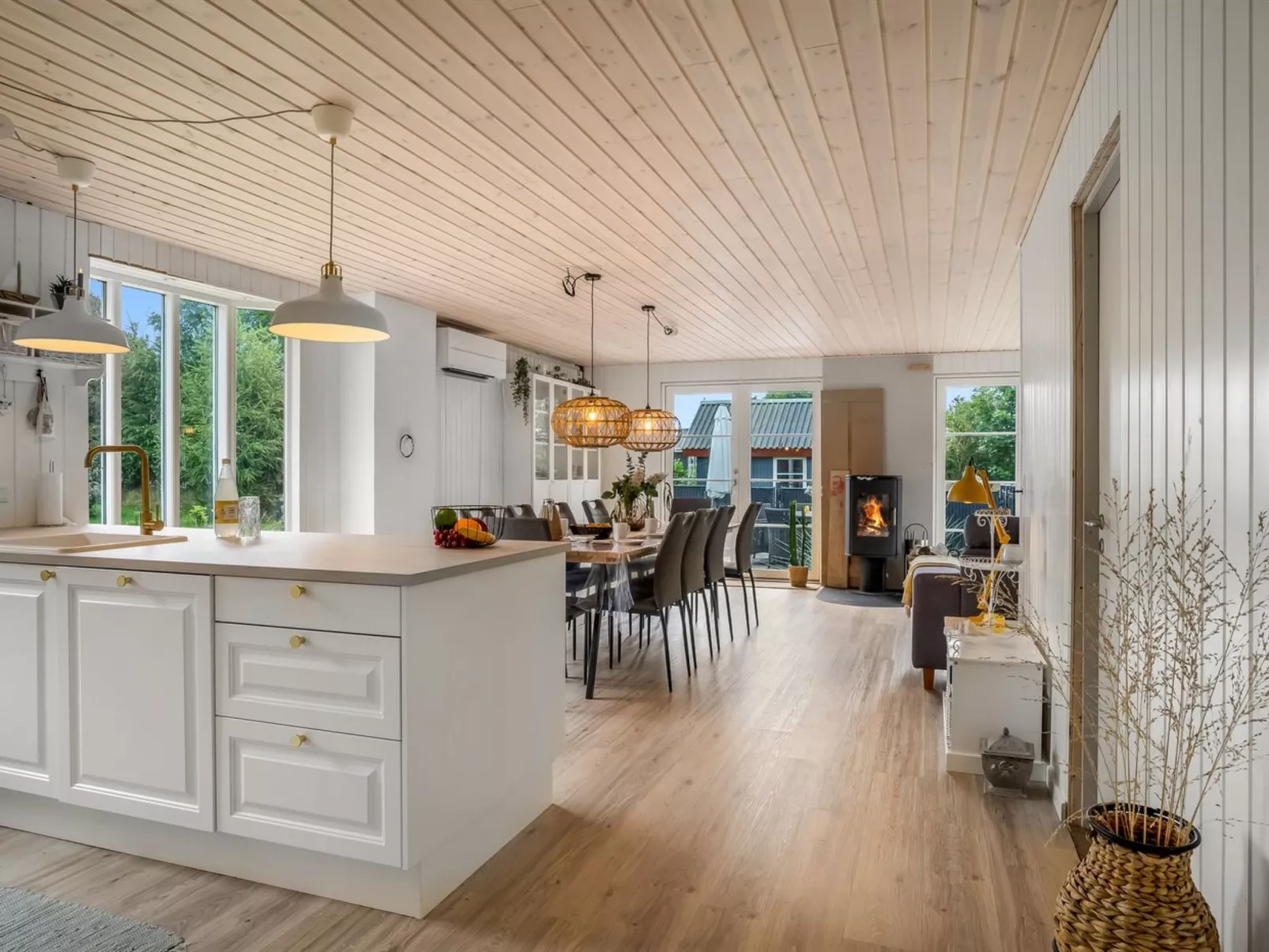 "Neea" - 280m from the sea-Dedans