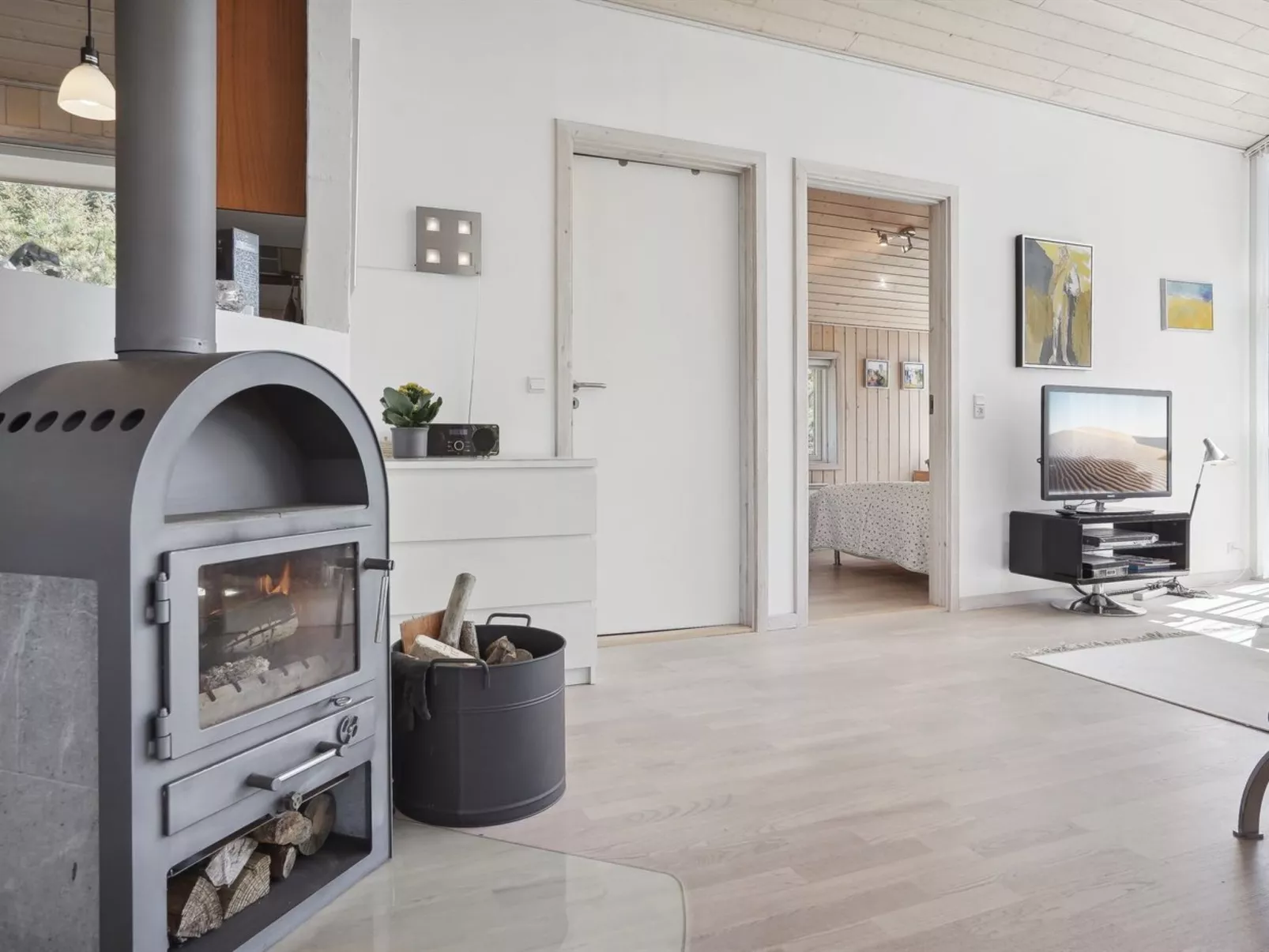 "Katrina" - 1.7km from the sea-Dedans