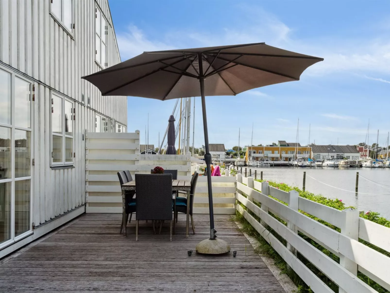 "Annlis" - 5m from the sea-Outside