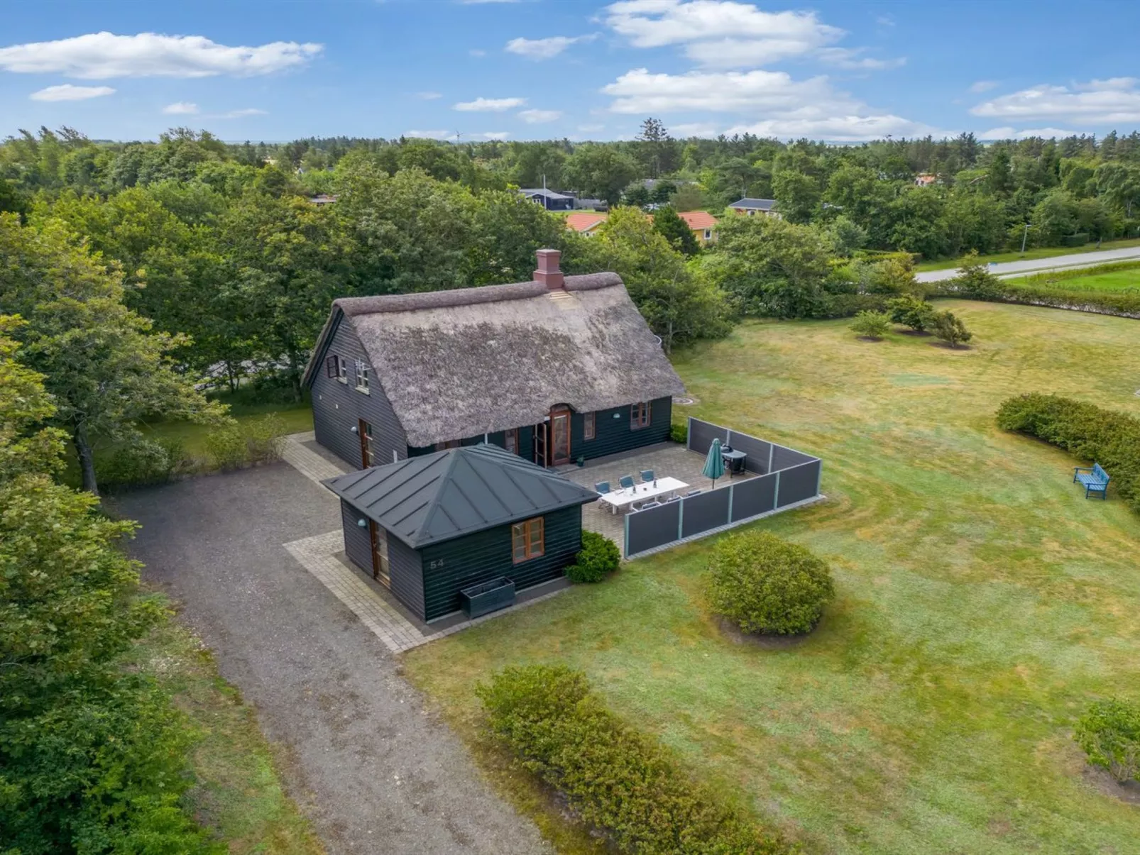 "Hendrina" - 250m to the fjord-Outside