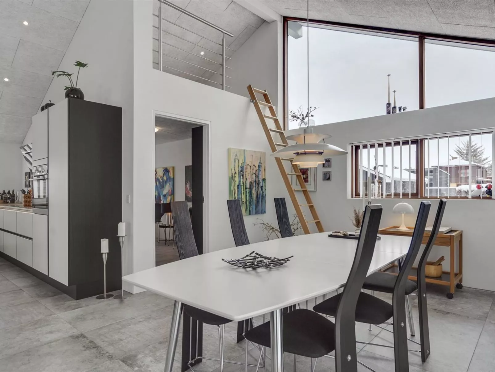 "Aaran" - 700m from the sea-Inside