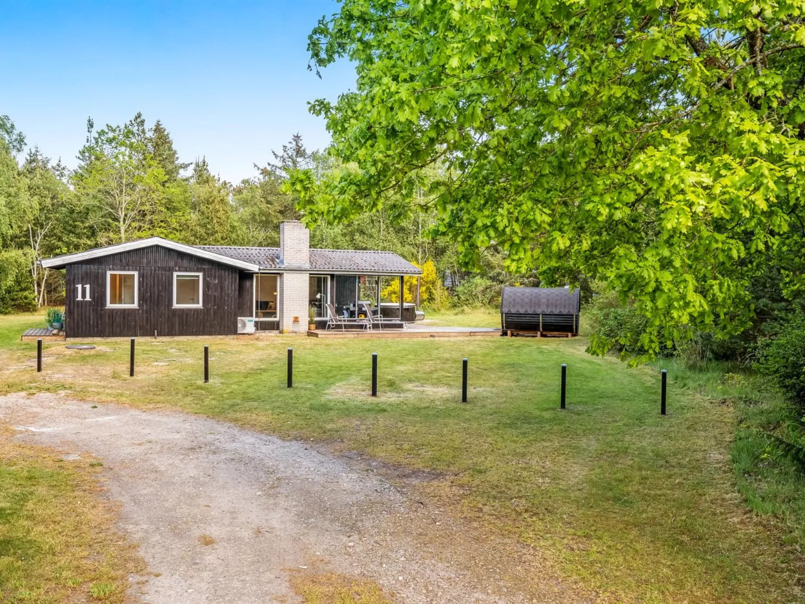 "Eli" - 1.5km to the fjord-Outside