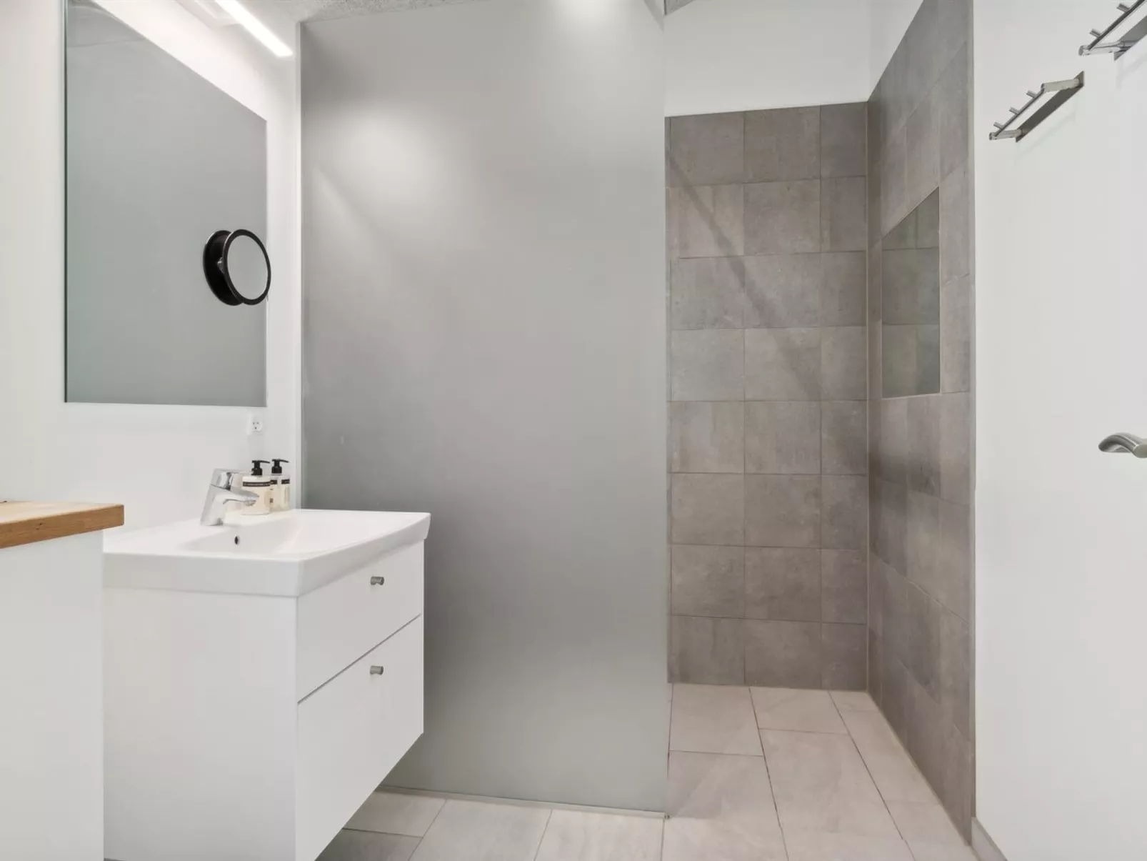 "Swarthovde" -  from the sea-Inside