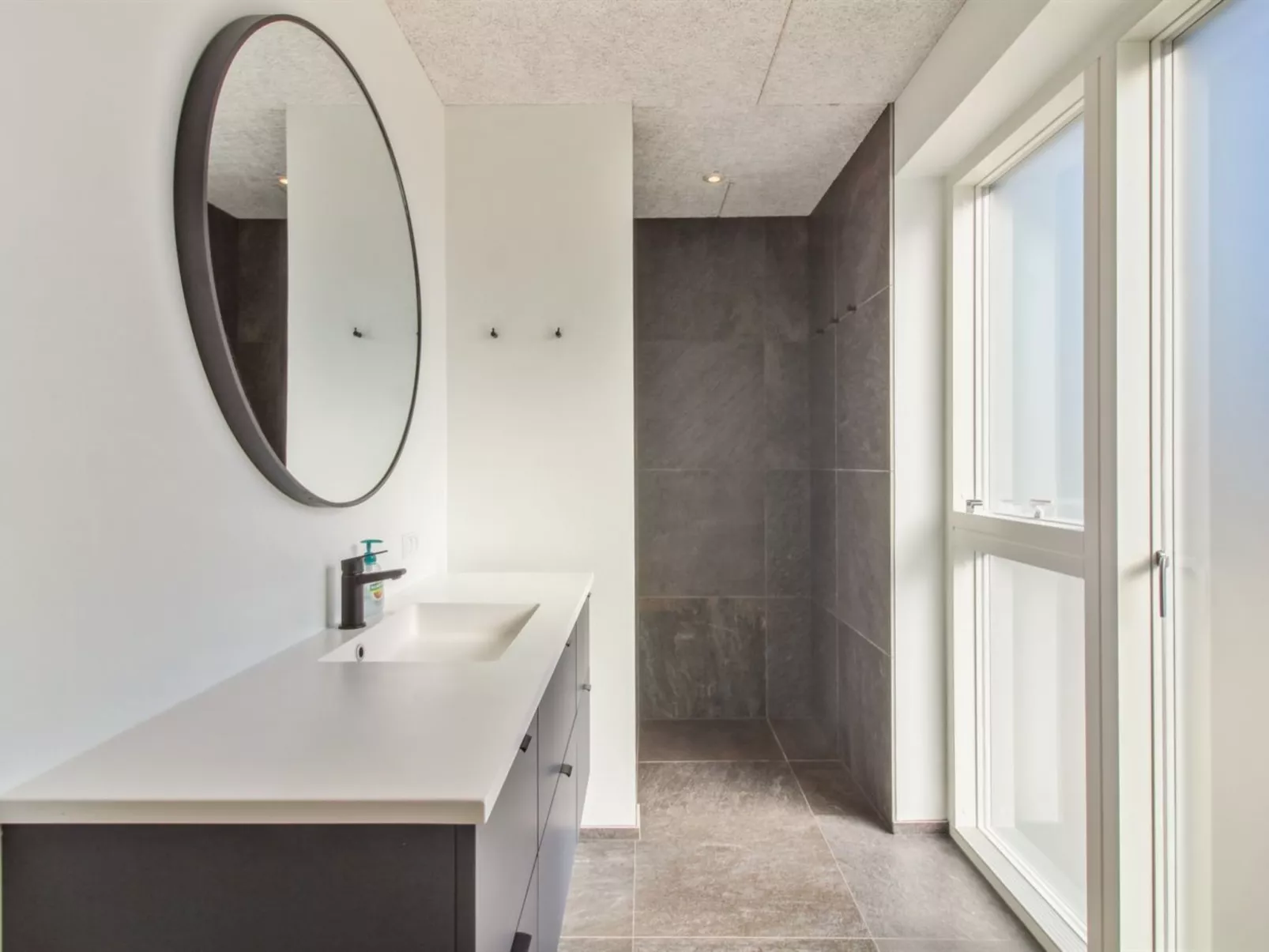 "Esme" - 400m from the sea-Inside