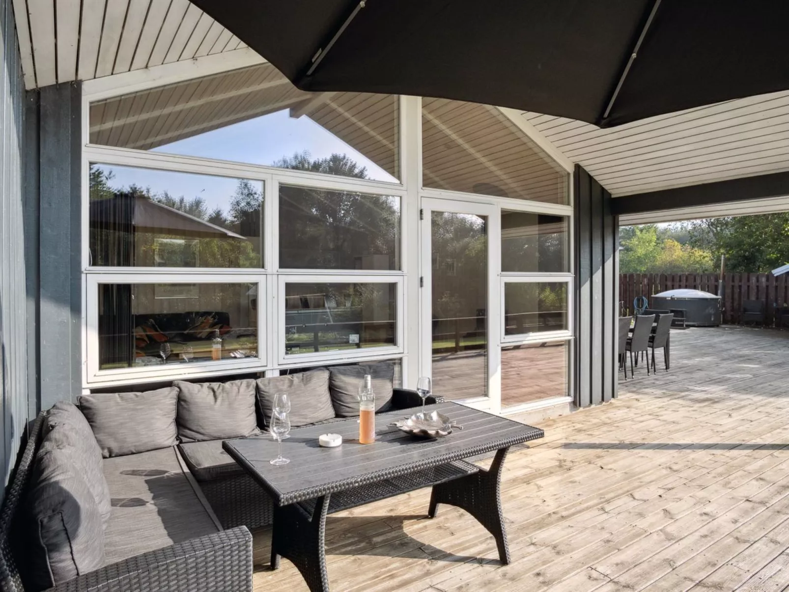 "Elif" - 30km from the sea-Draußen