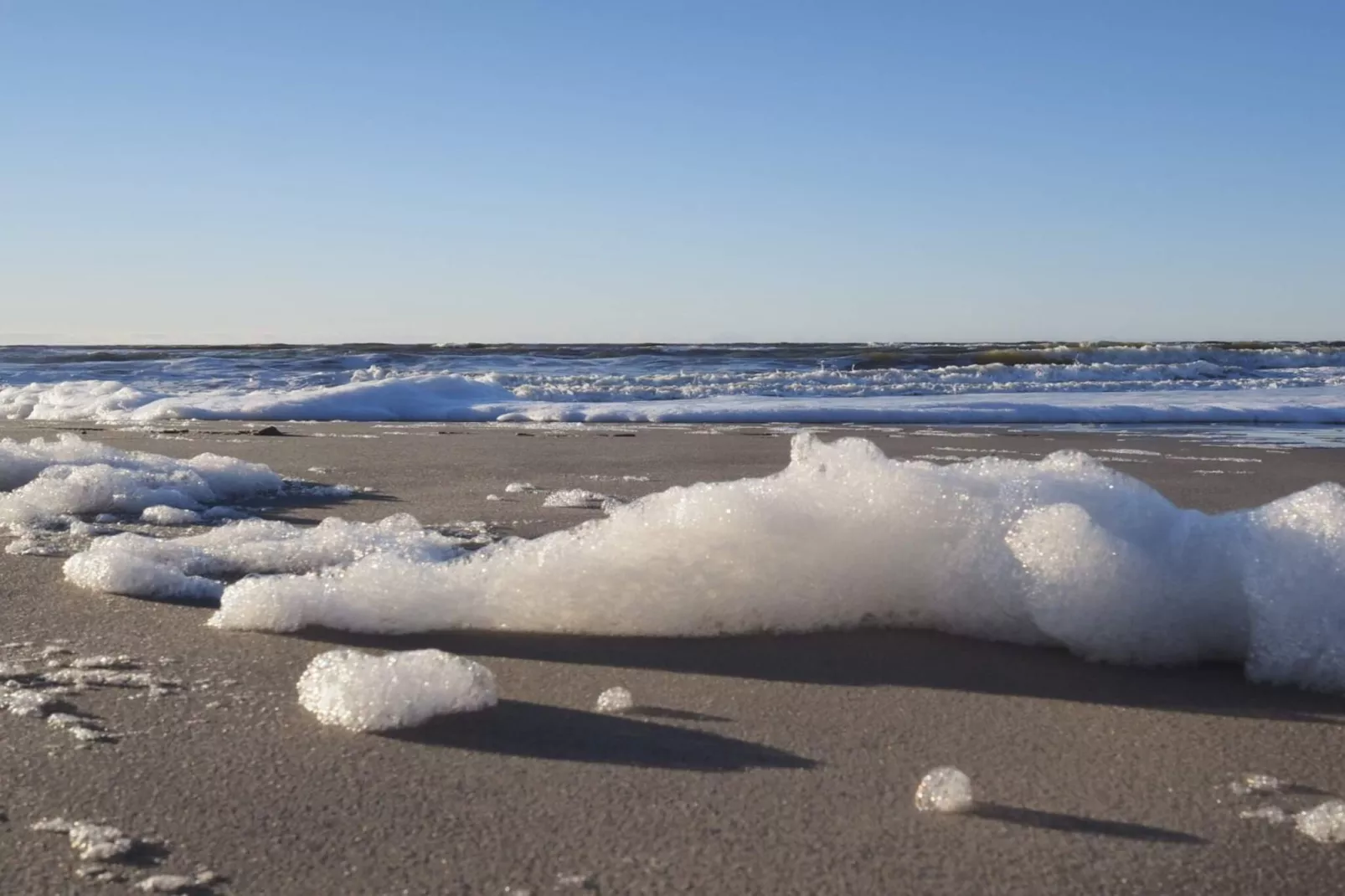 Spacious Retreat for 20 - By Traum Ferienwohnungen-Water view