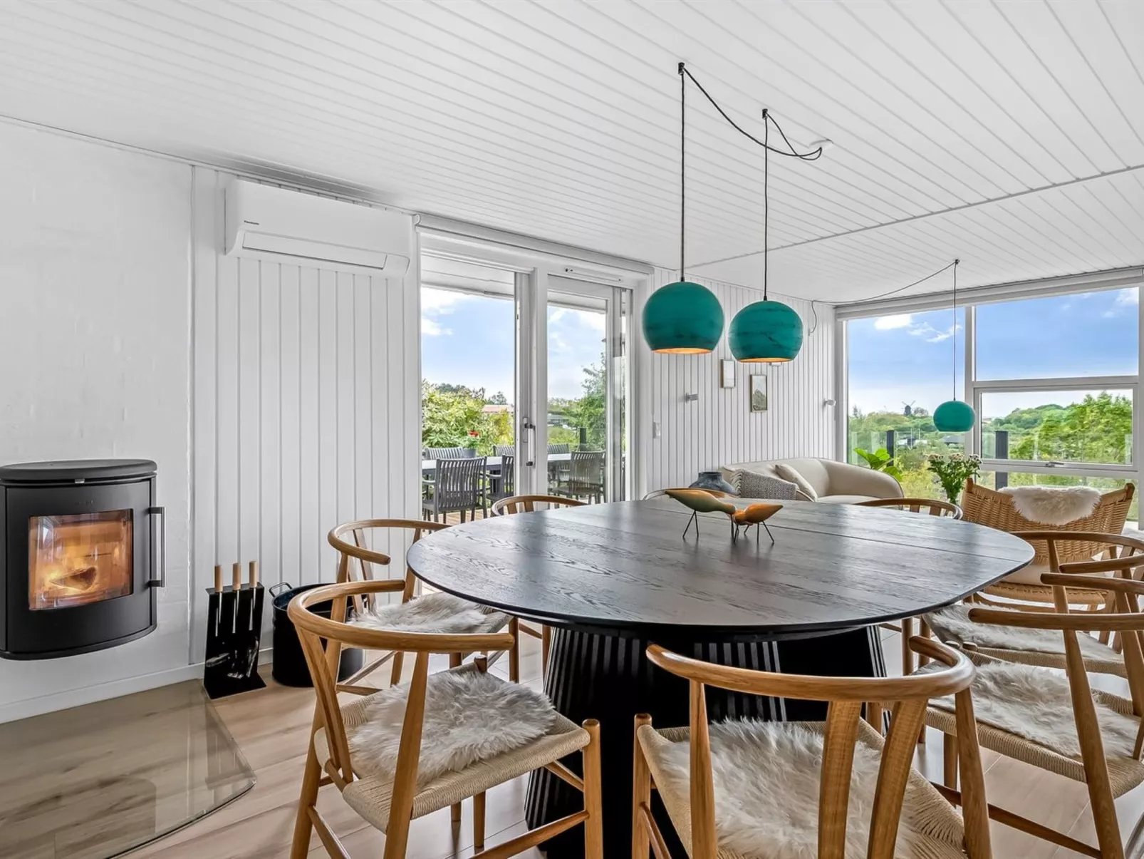 "Asta" - 1km from the sea-Drinnen