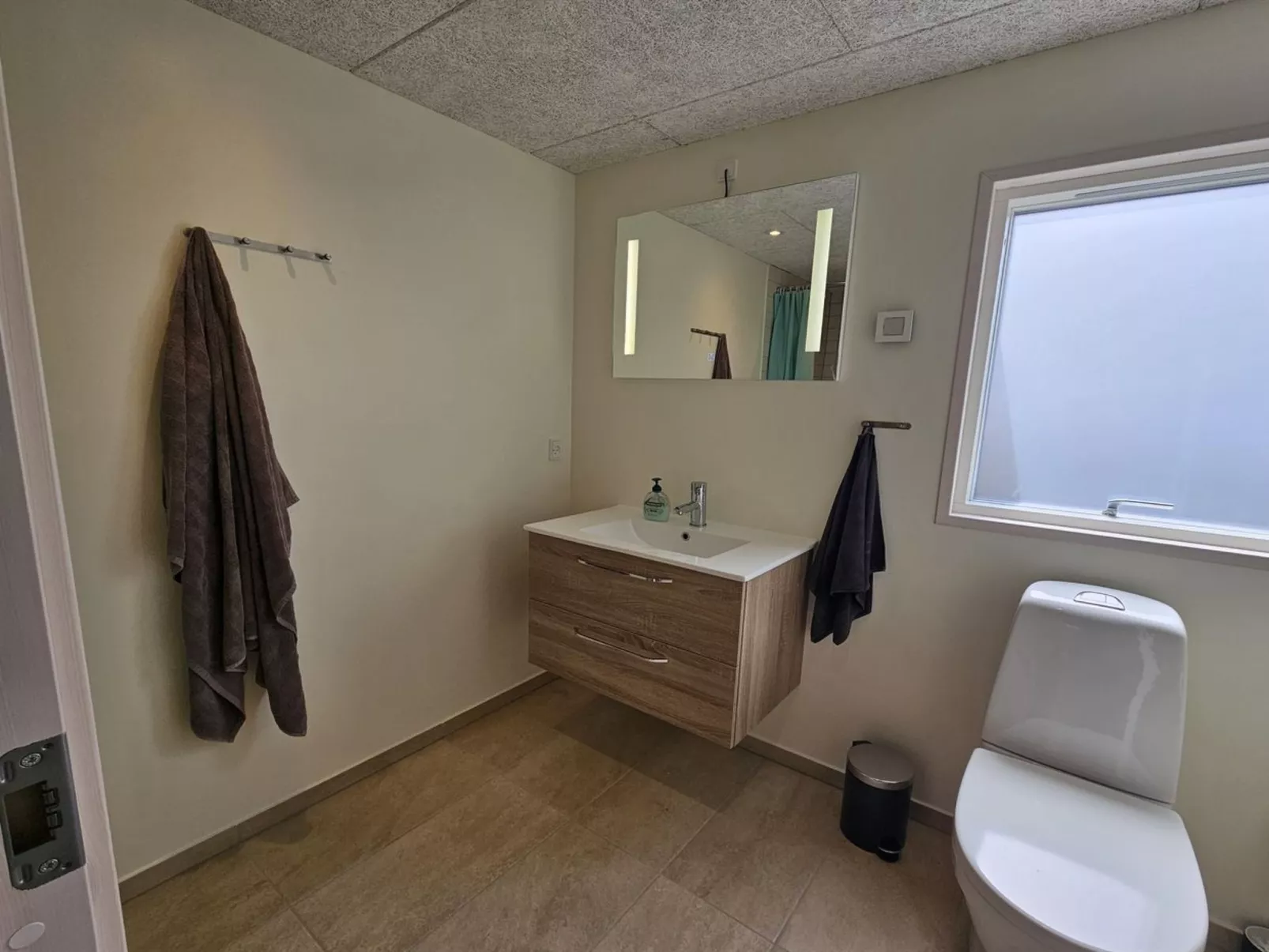 "Grep" - 800m from the sea-Drinnen