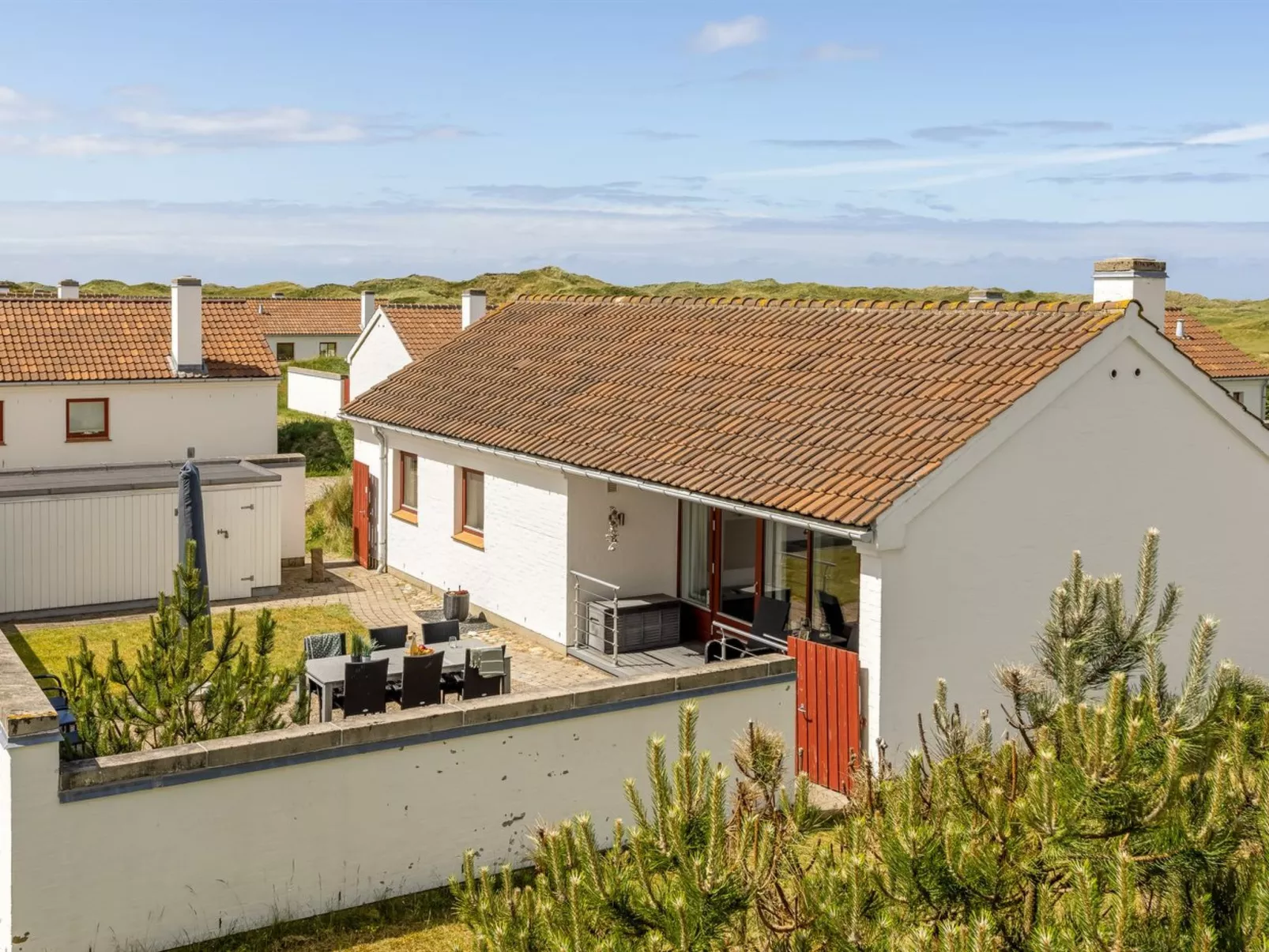 "Leny" - 900m from the sea-Outside