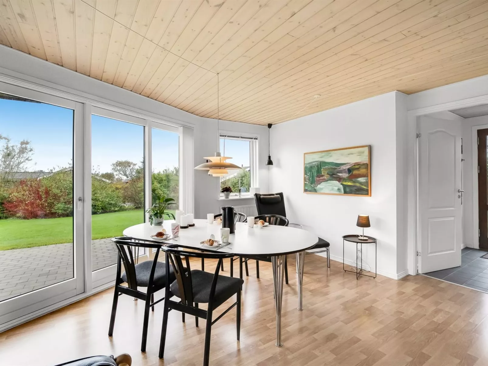 "Ensio" - 300m to the fjord-Inside