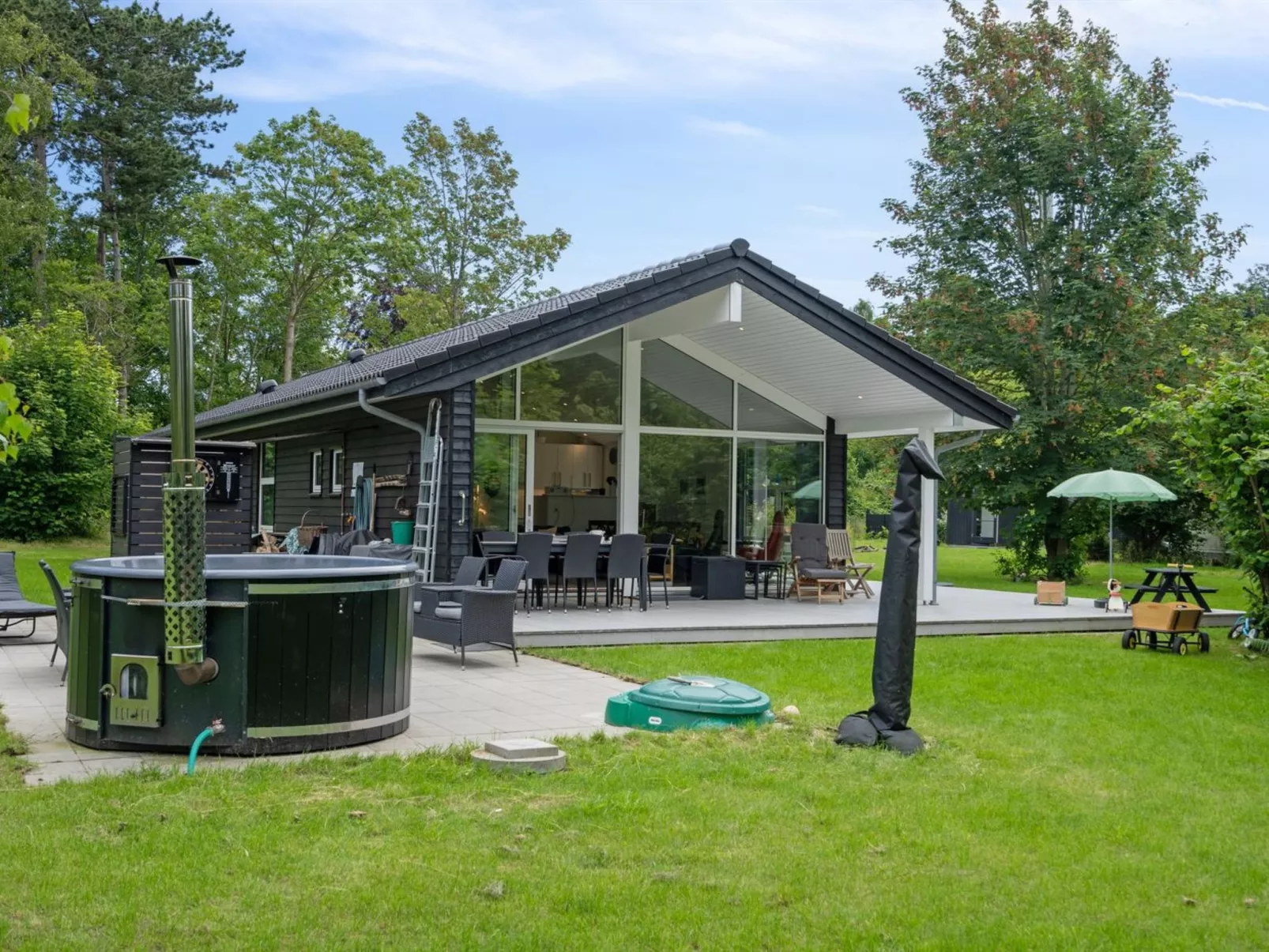 "Anett" - 375m from the sea-Outside