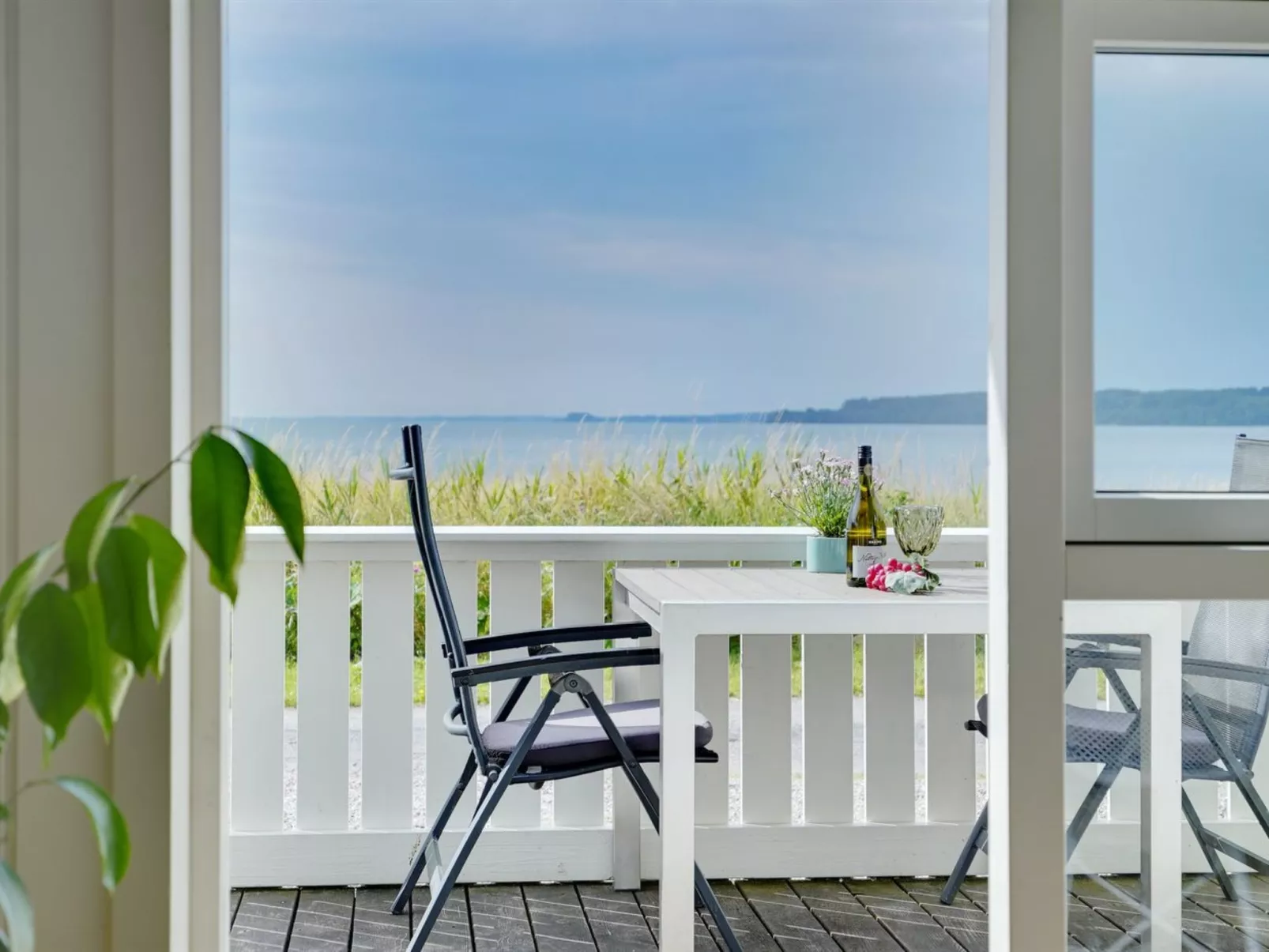 "Liutulf" - 40m from the sea-Outside