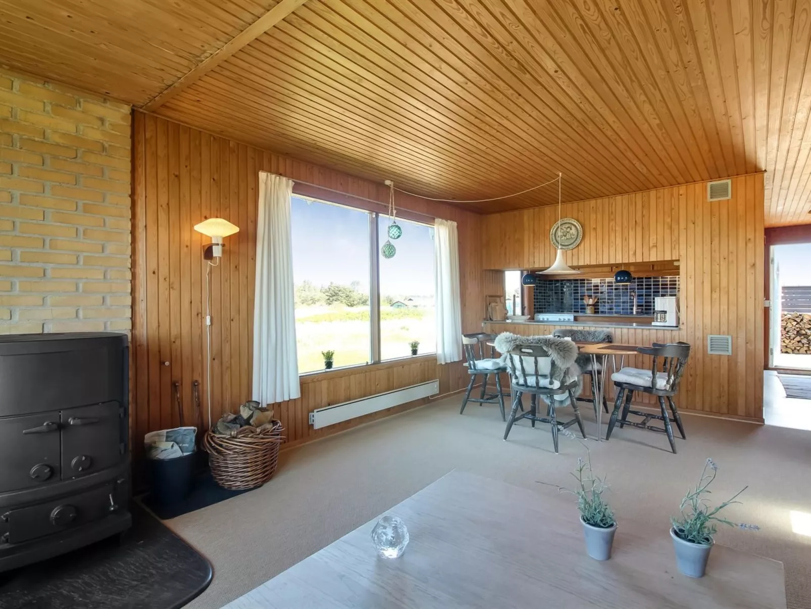 "Mira" - 375m from the sea-Dedans