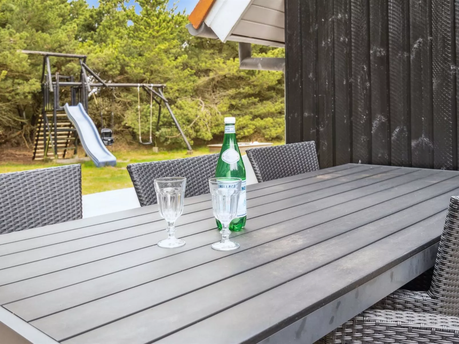 "Ginna" - 1.3km from the sea-Outside