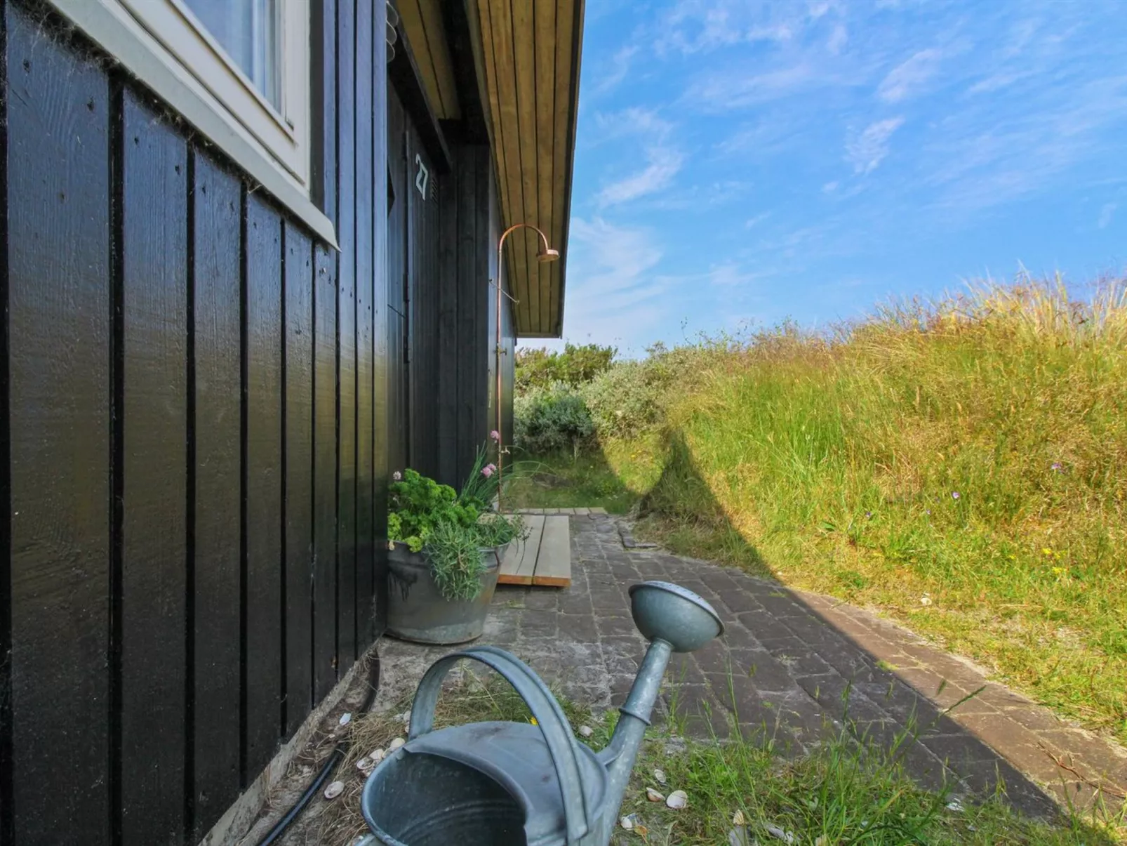 "Scarlett" - 300m from the sea-Outside