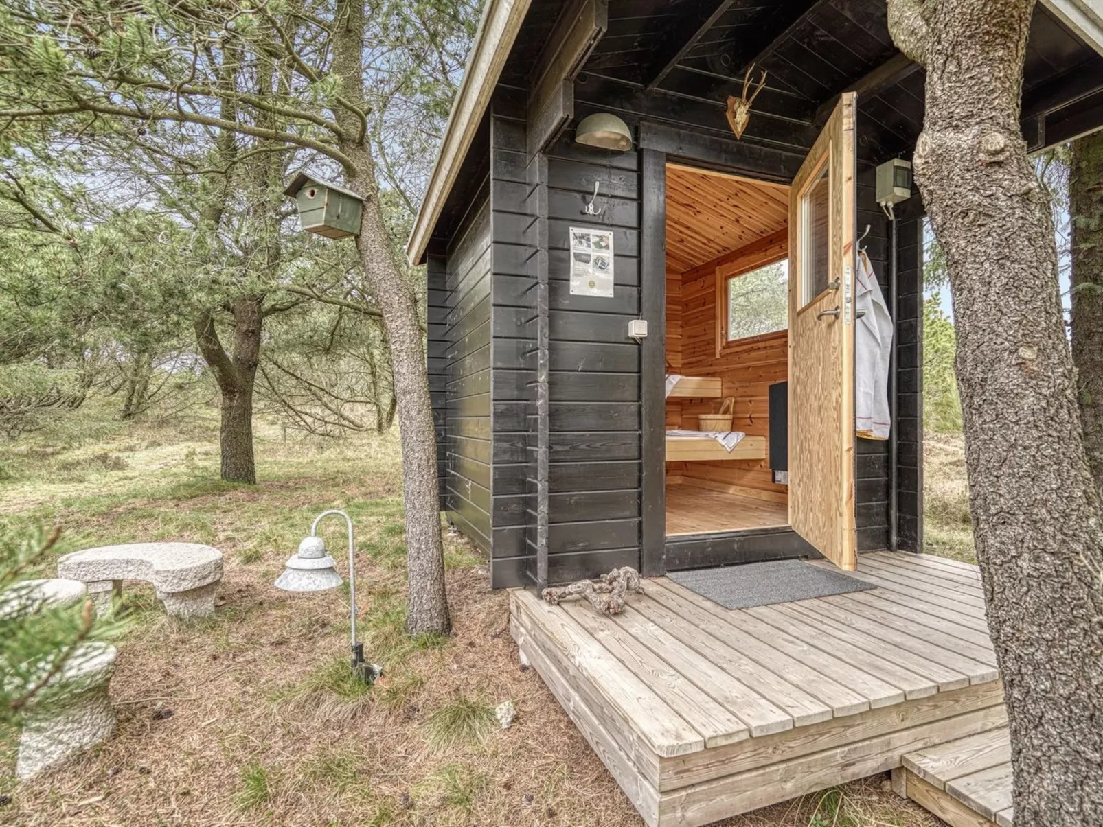 "Taneli" - 2.2km from the sea-Inside