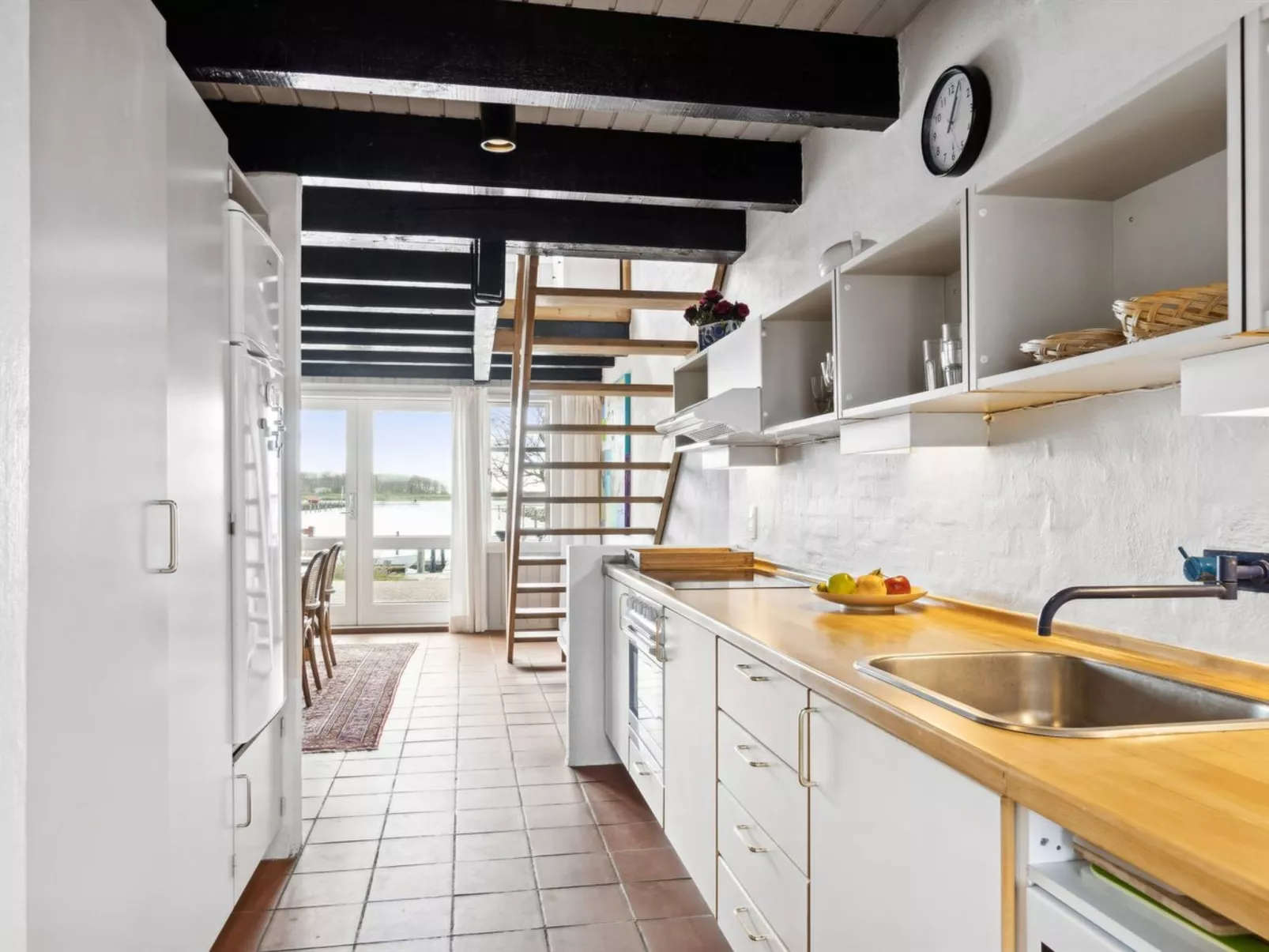 "Ethly" - 10m from the sea-Drinnen