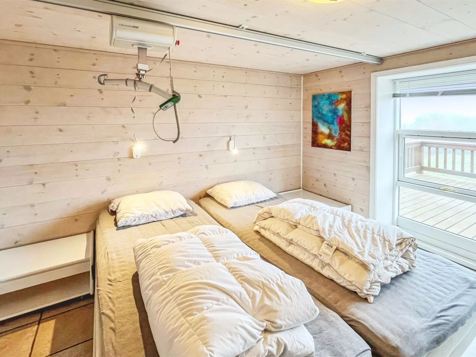 "Hjalmar" - 400m from the sea-Drinnen