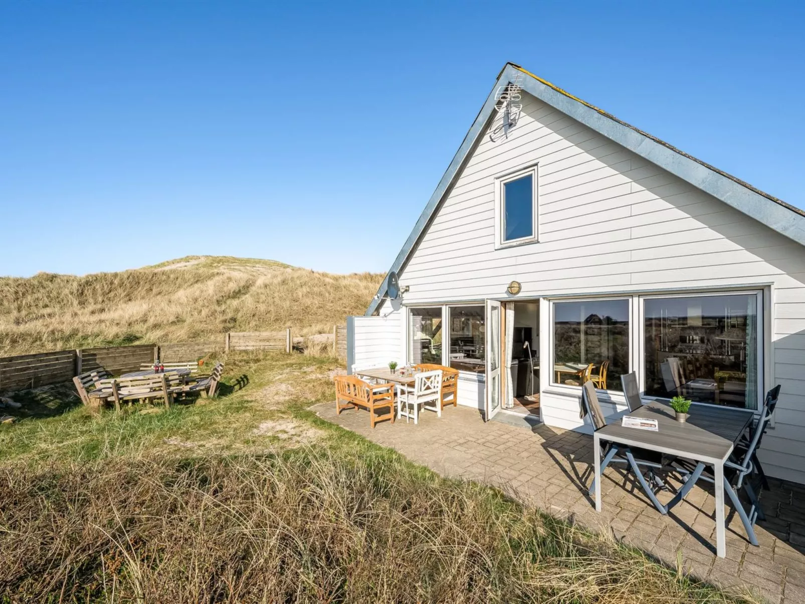 "Kurt" - 75m from the sea-Draußen