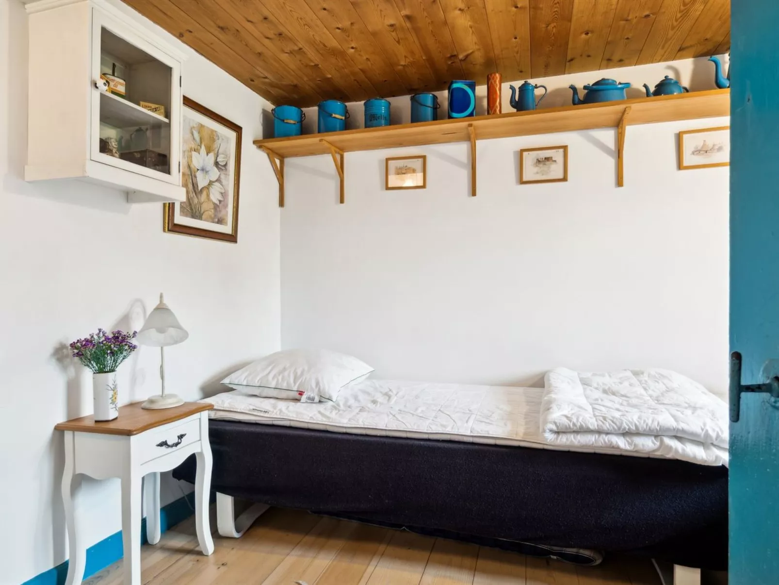 "Leoni" - 115m from the sea-Inside