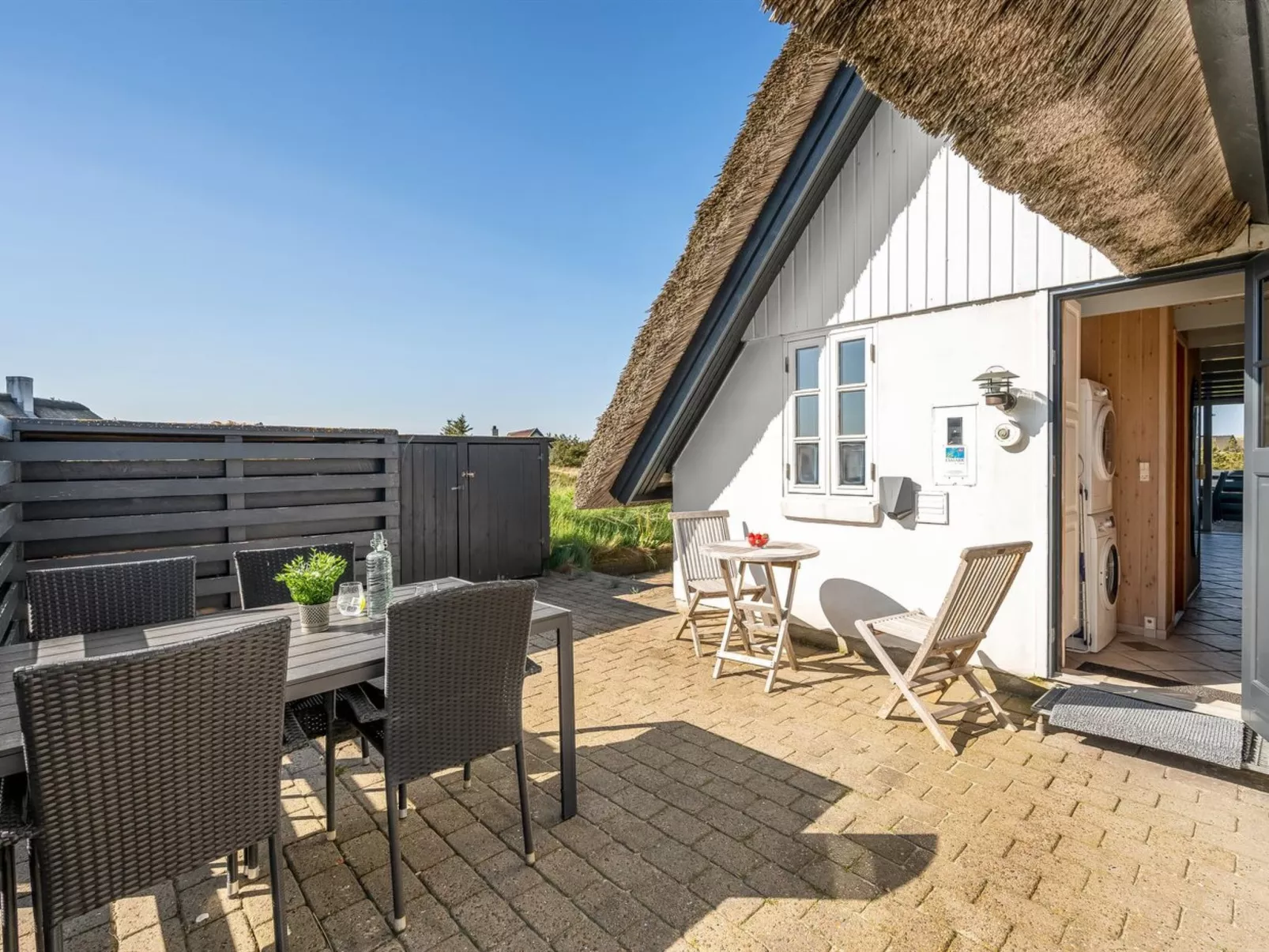 "Arlina" - 600m from the sea-Outside