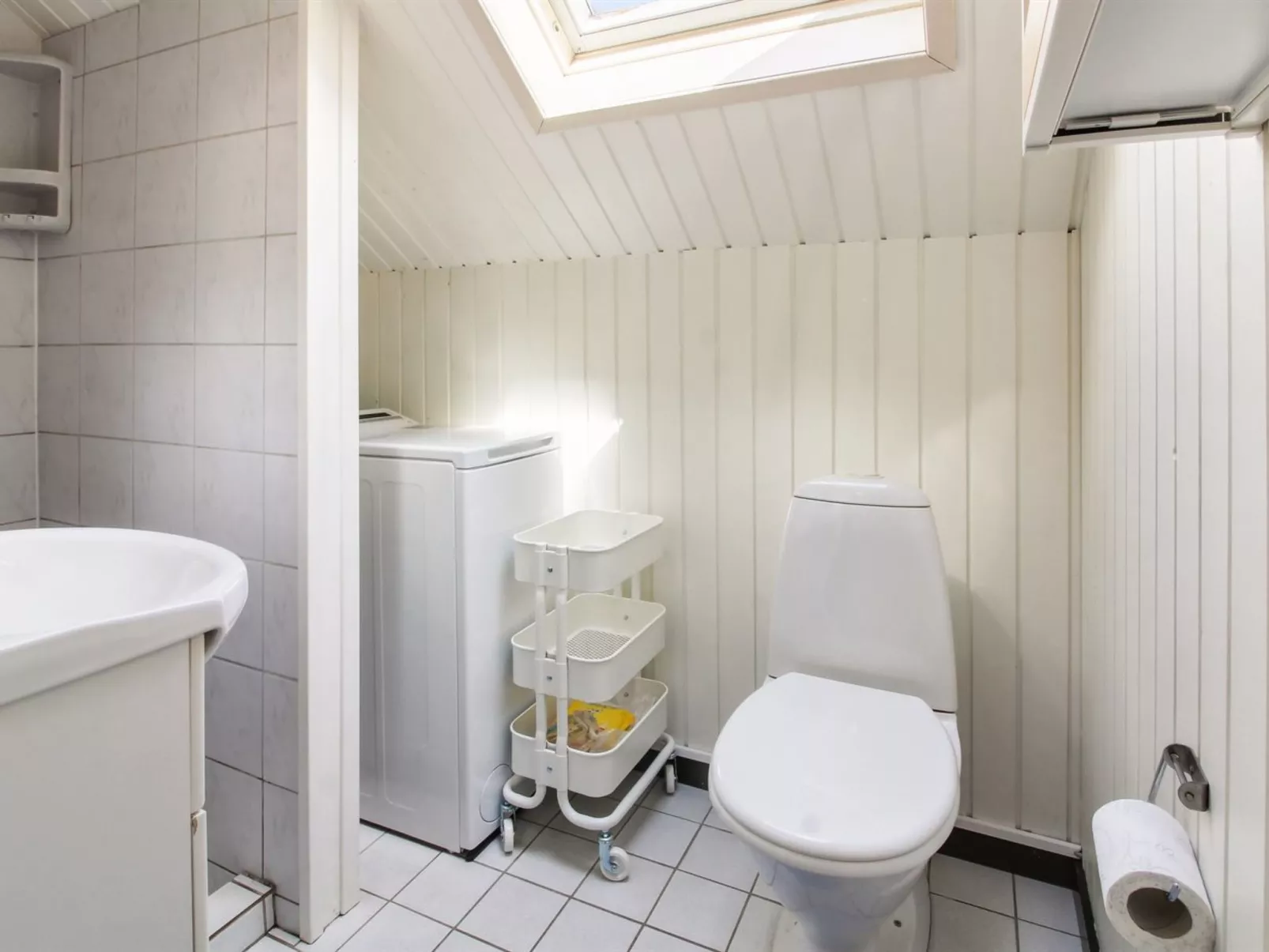 "Ofrath" - 30km from the sea-Inside