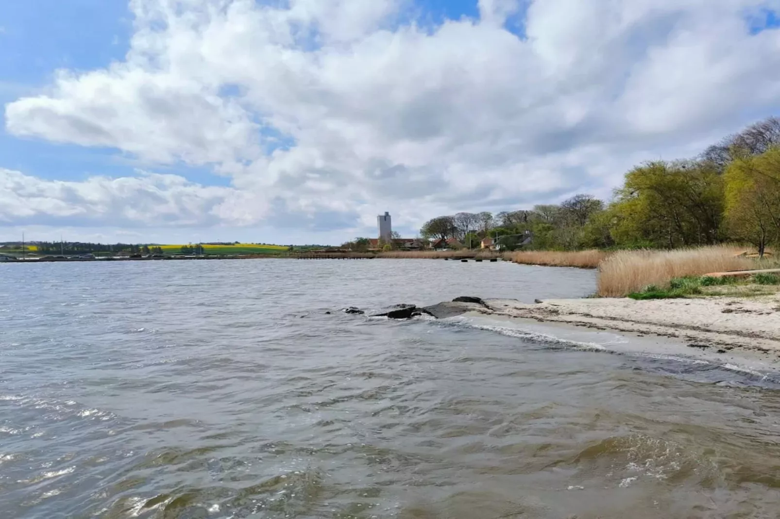Lichtdurchflutete Oase in Boddum -- By Traum Ferienwohnungen-Wasserblick