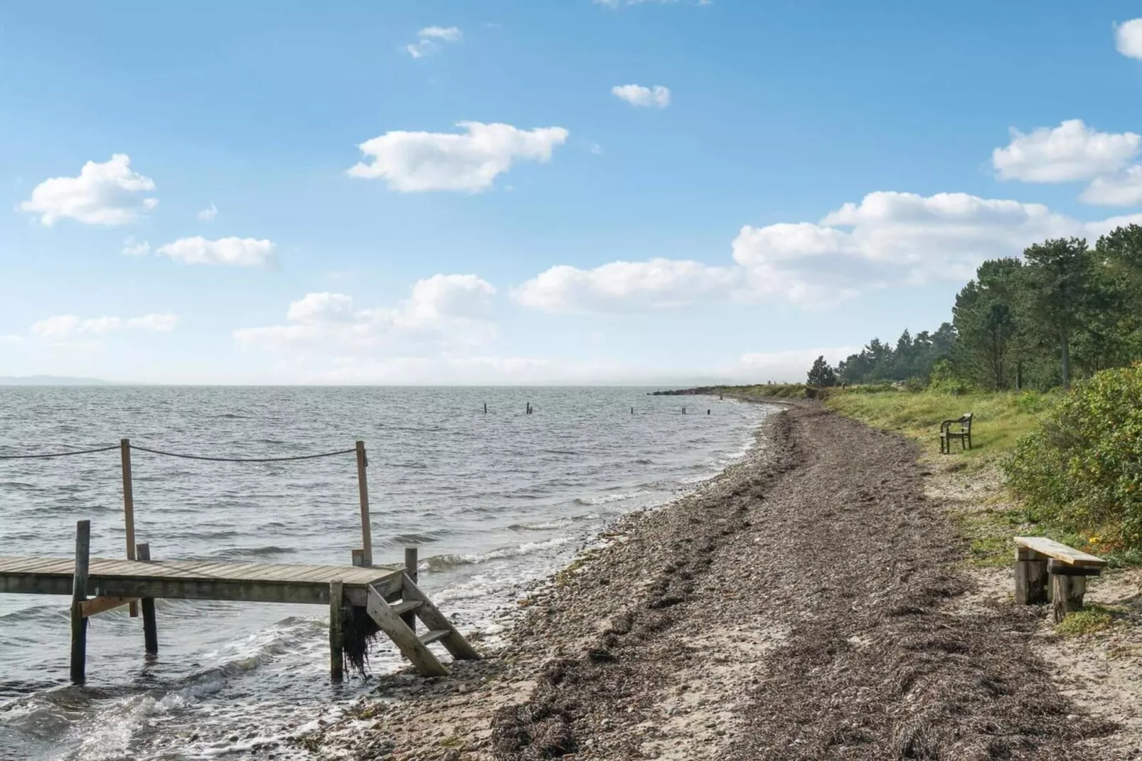 Tranquil Waterfront Retreat-By Traum-Water view