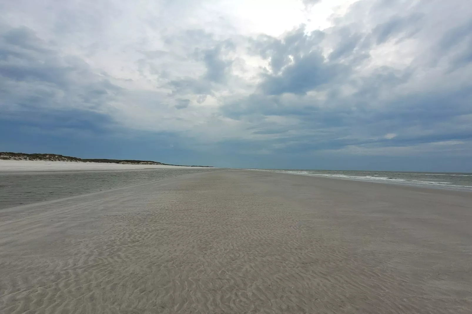 Évasion en bord de mer a Ho Bay -- By Traum Ferienwohnungen-Vue sur l'eau
