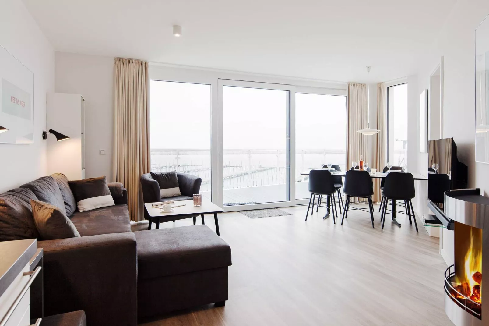 Gemütliches modernes Apartment mit Meerblick-Innenbereich