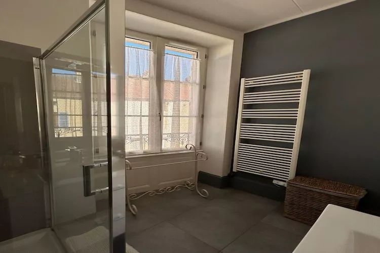 Bligny-sur-Ouche-Salle de bain