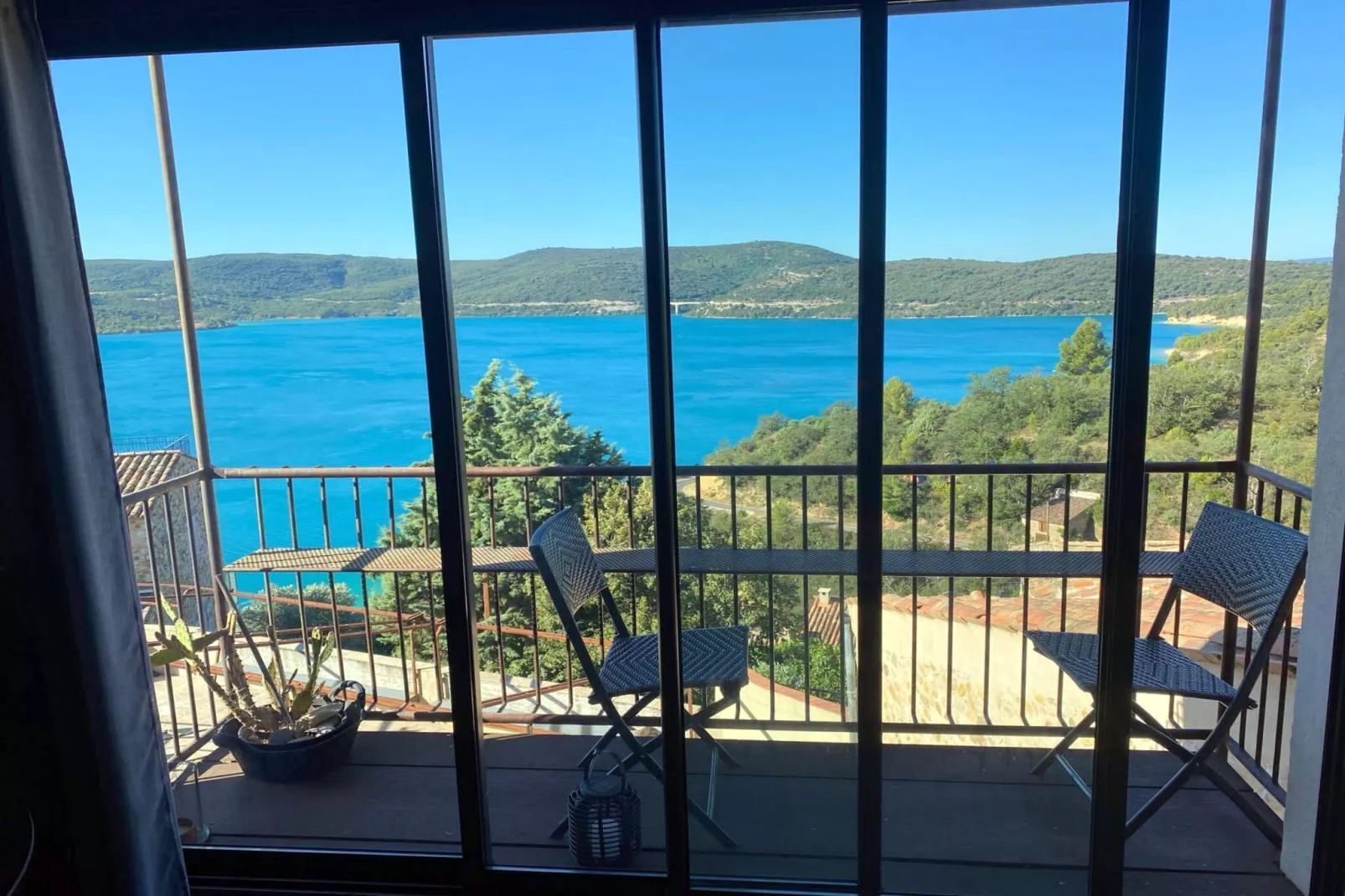 Ferienhaus in Sainte-Croix-du-Verdon-Terrace balcony