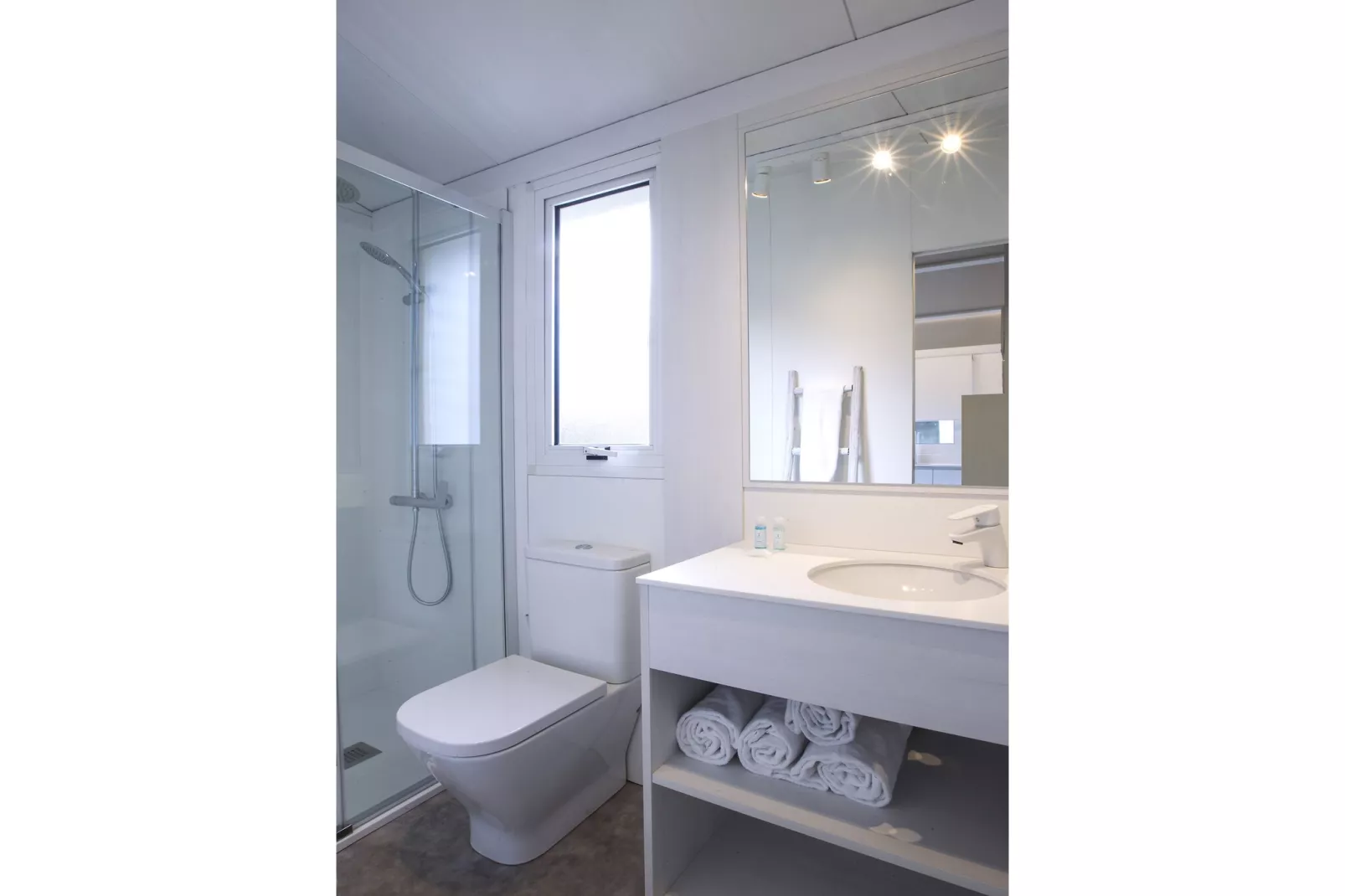 Tamarit Park Resort 1 THALASSA-Bathroom