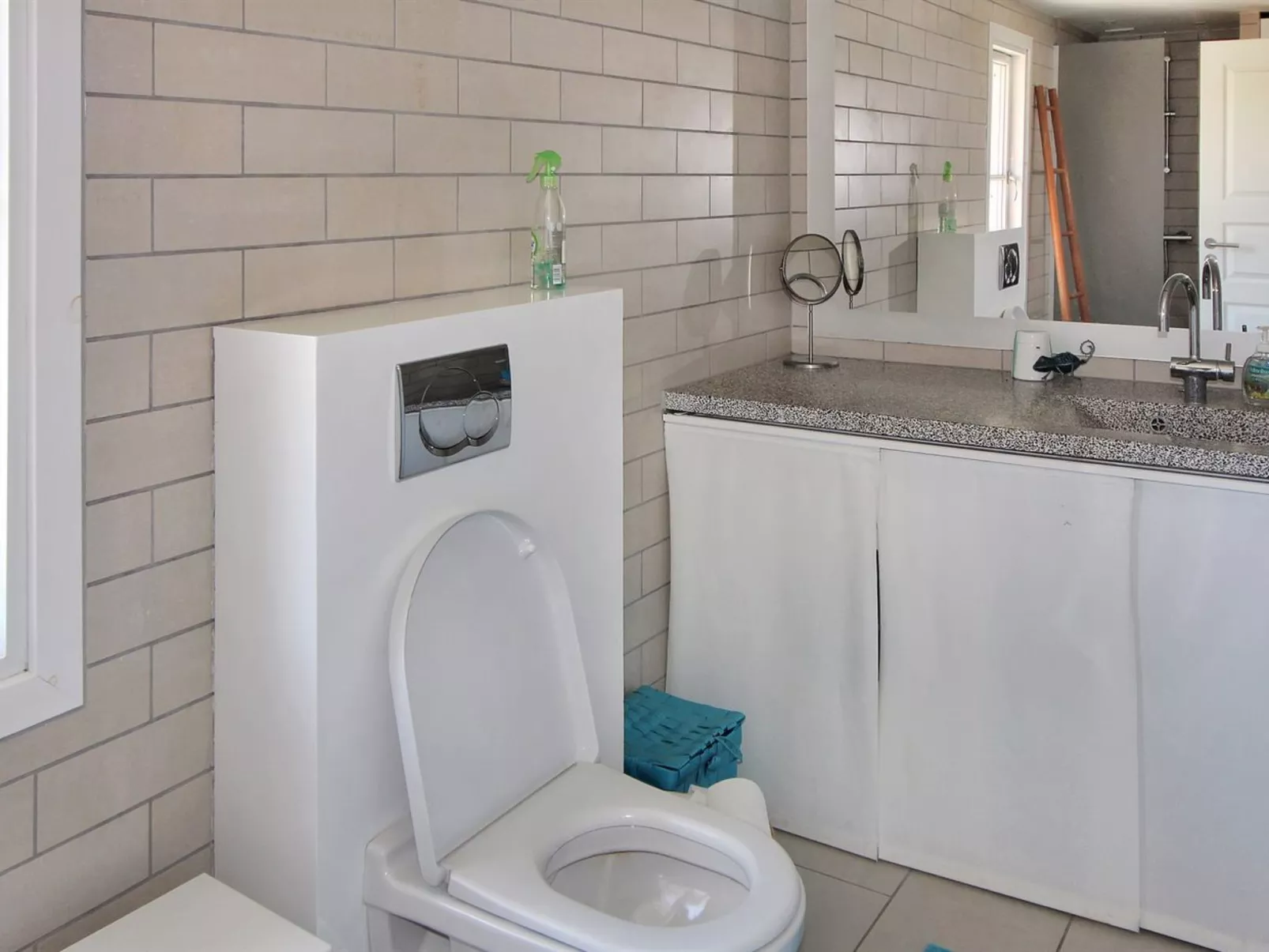 "Ava" - 1km from the sea-Drinnen