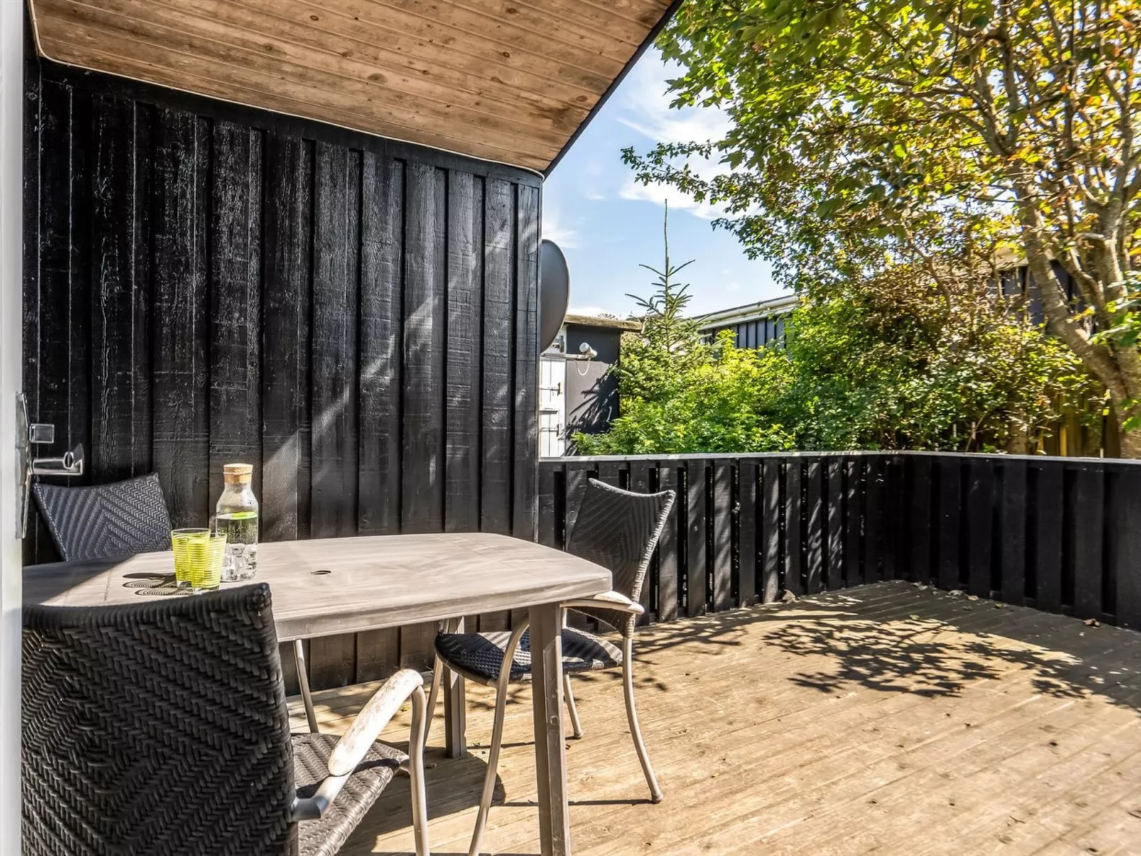 "Lazorka" - 450m from the sea-Dehors