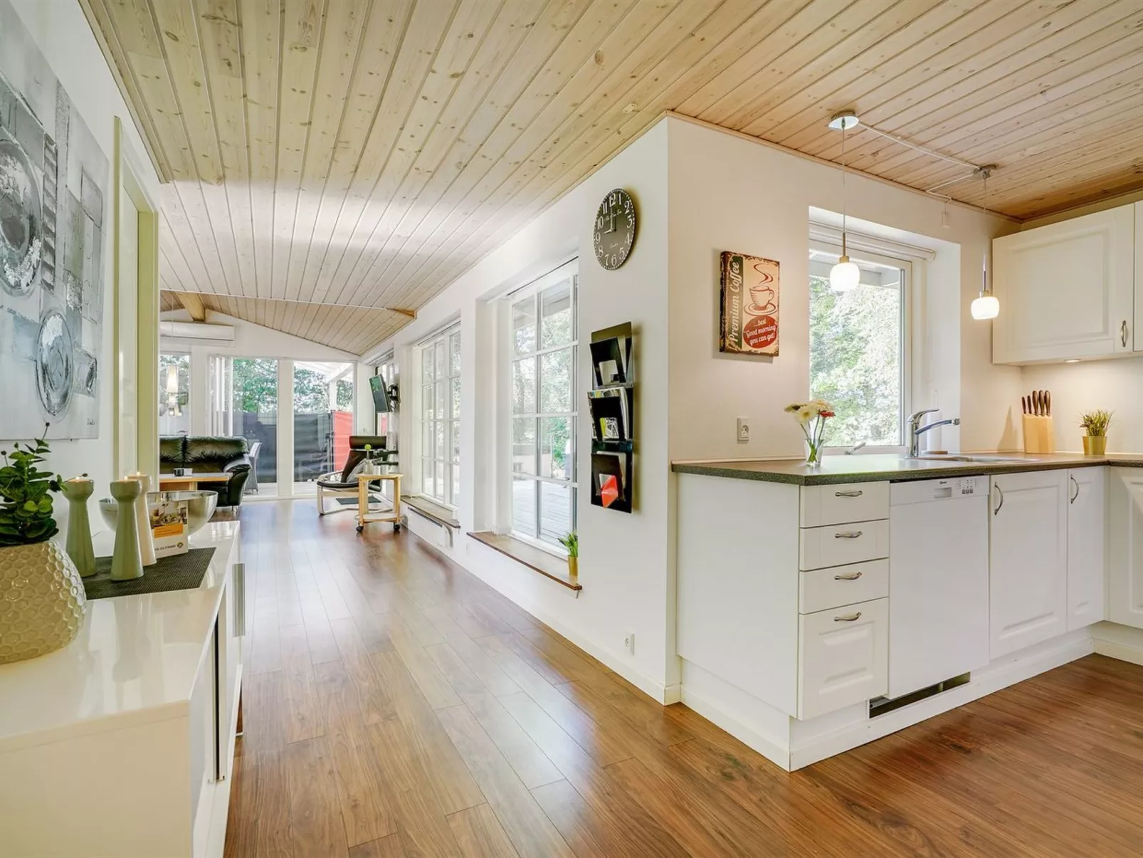 "Epke" - 250m from the sea-Inside