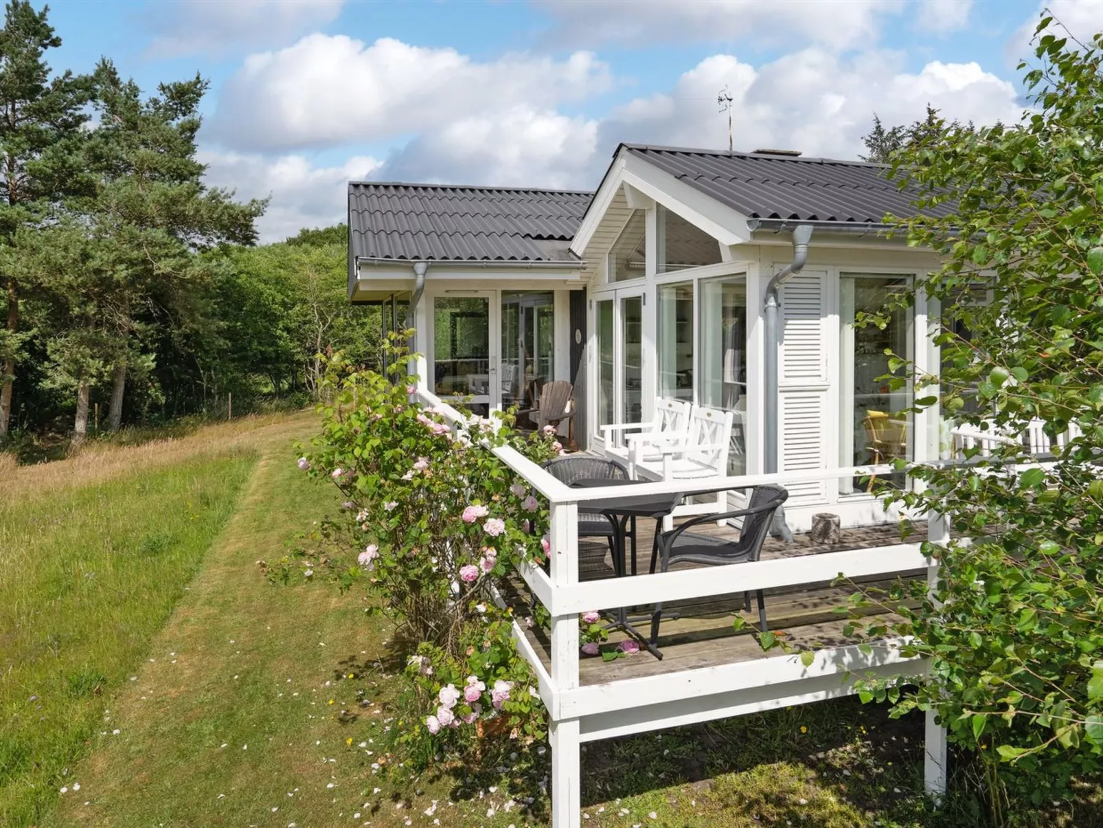 "Thersten" - 500m to the fjord-Outside