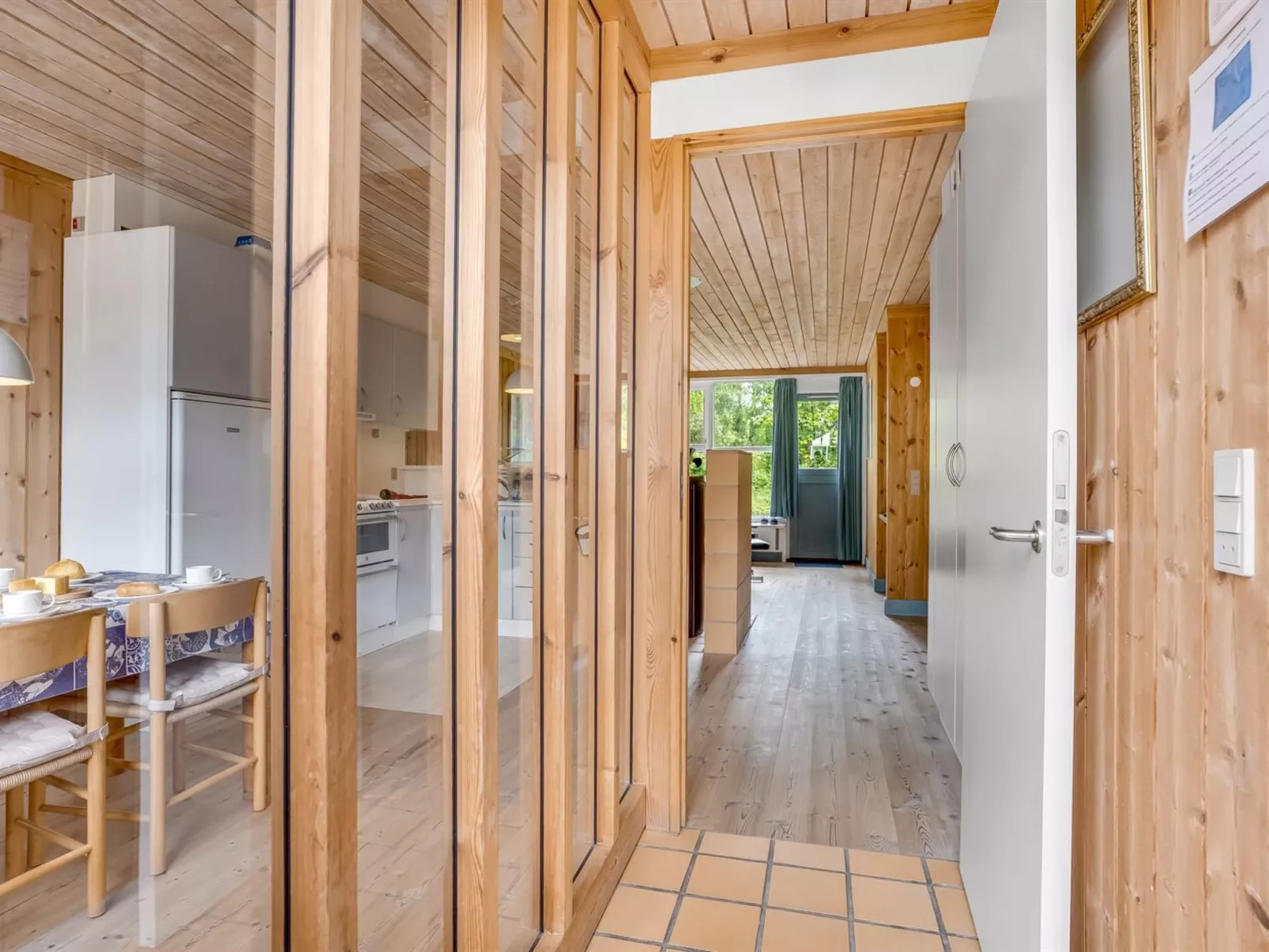 "Hira" - 300m from the sea-Dedans