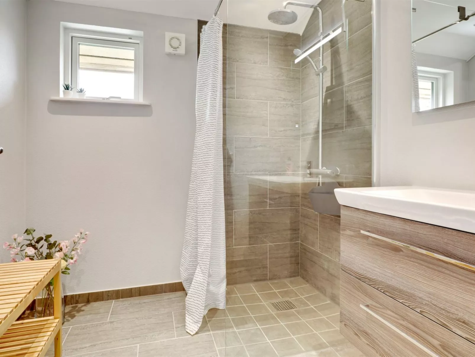 "Voitto" - 150m from the sea-Inside