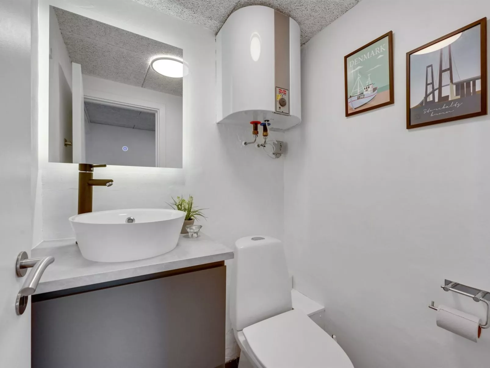 "Mert" - 1.2km from the sea-Inside