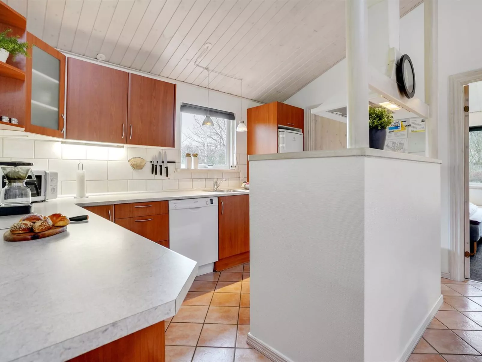 "Anica" - 29km from the sea-Drinnen