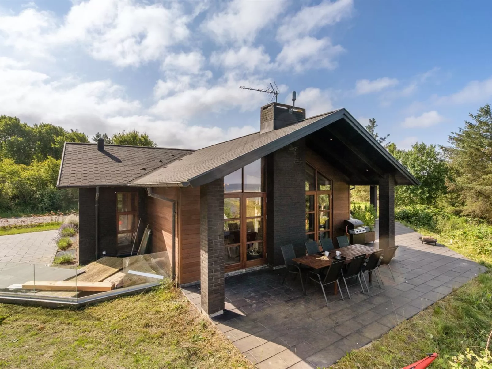 "Andri" - 600m to the fjord-Outside