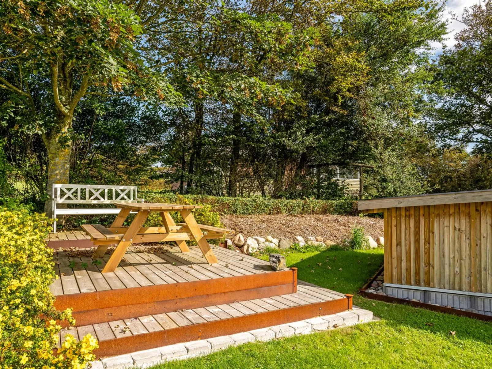 "Tuki" - 700m to the fjord-Outside