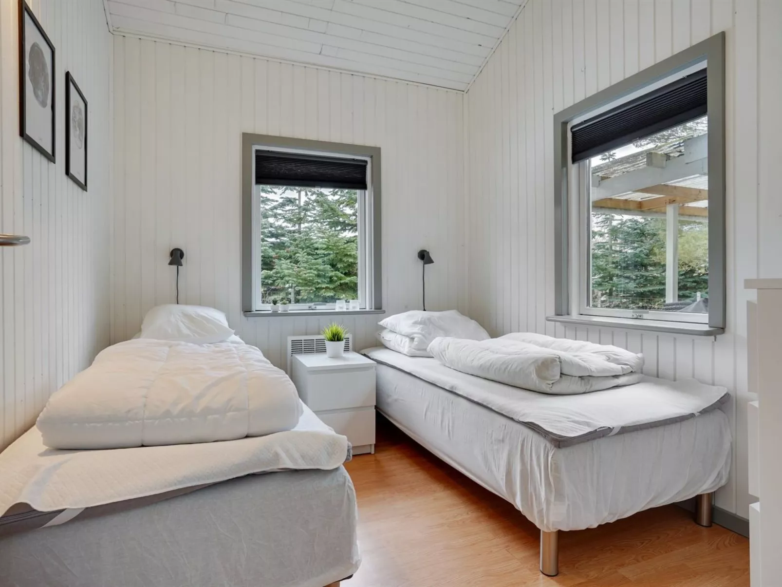 "Aiden" - 300m from the sea-Inside