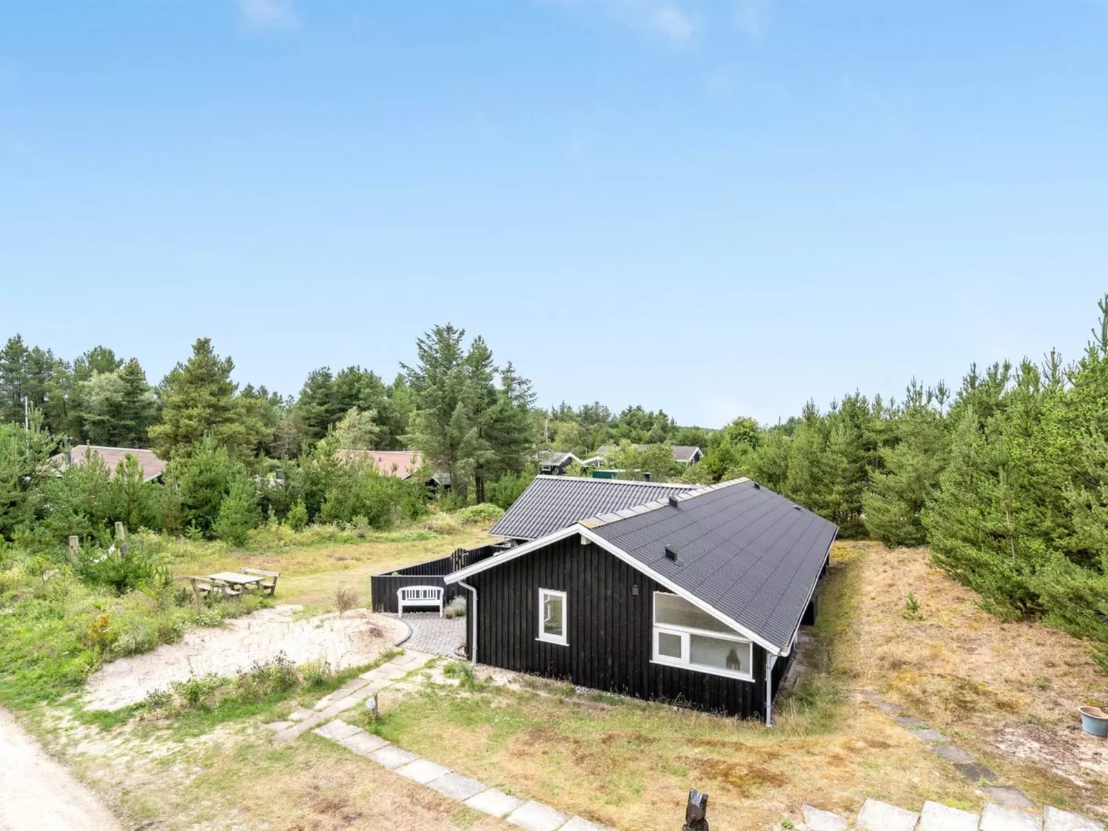 "Elayne" - 3km from the sea-Outside