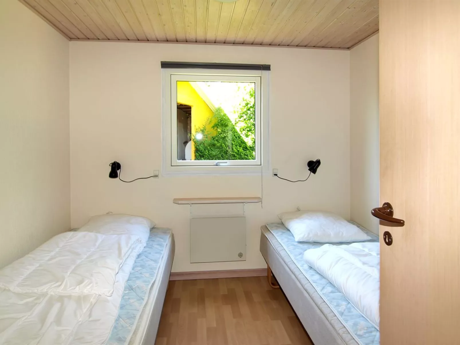 "Berthilde" - 400m from the sea-Inside