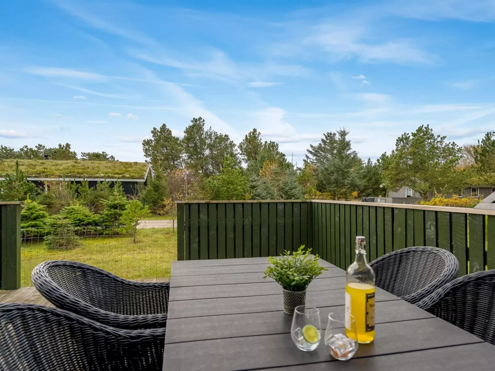 "Birghir" - 1.5km from the sea-Outside