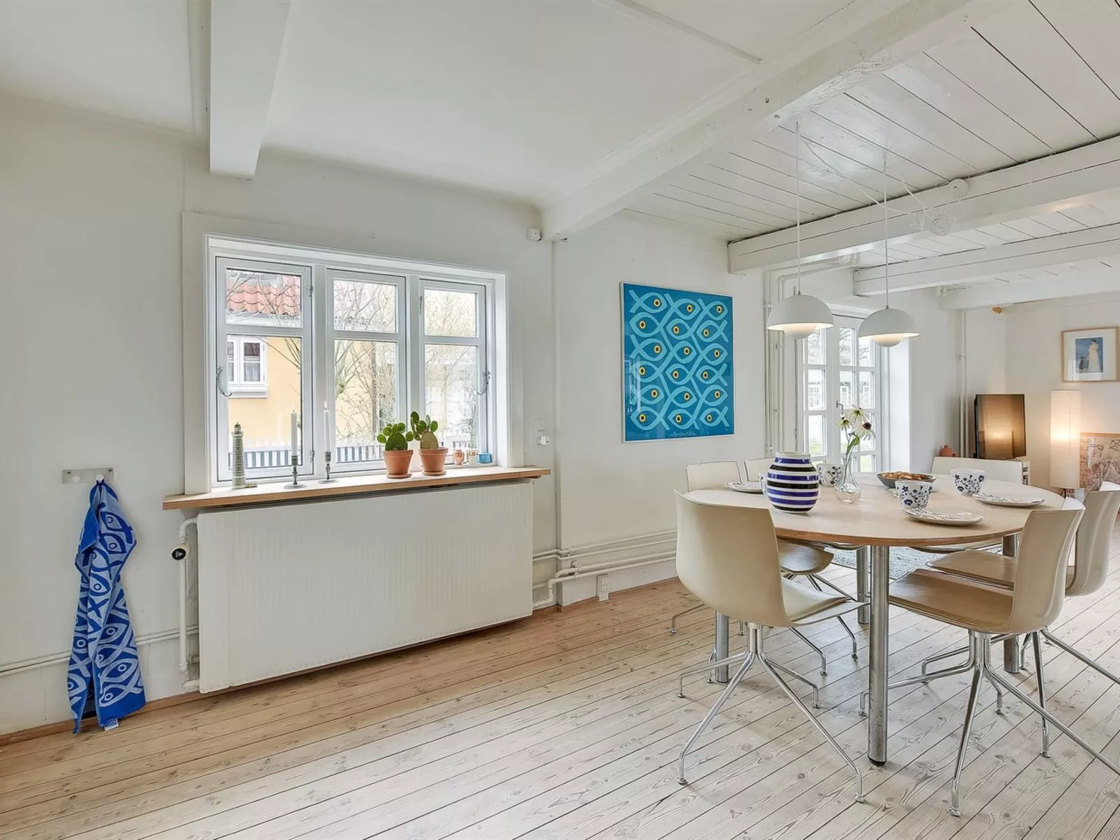 "Gunulf" - 150m from the sea-Drinnen